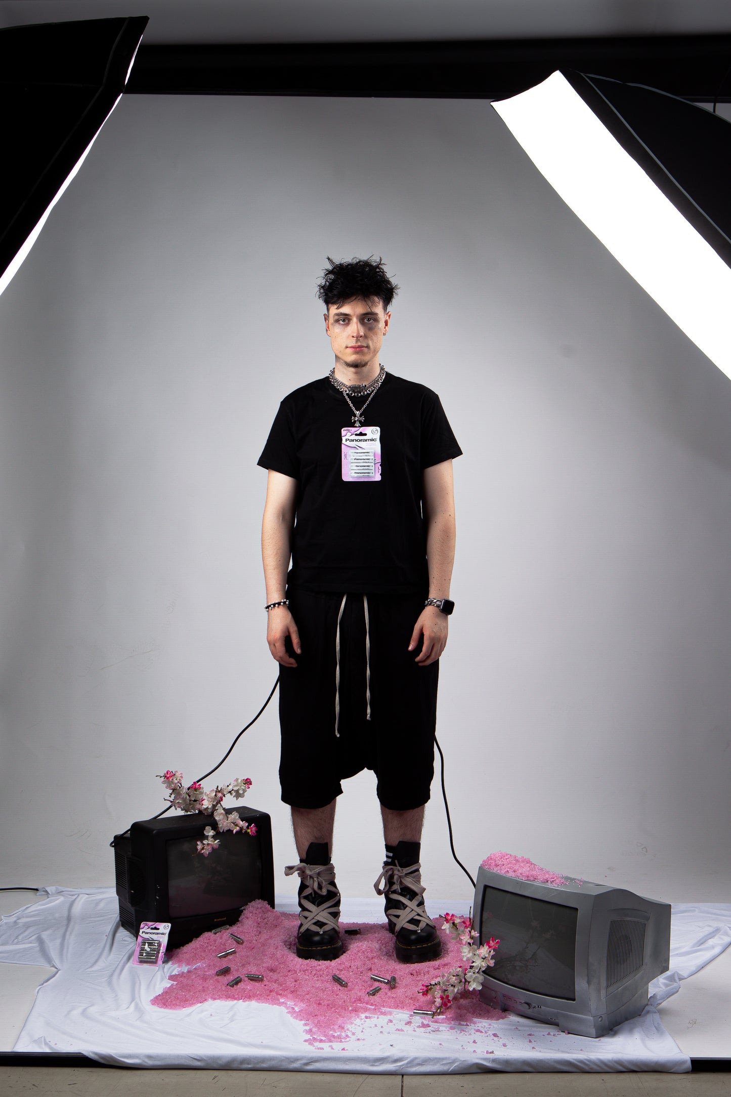 PPPanoPilas Black Tee